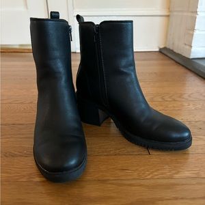 BareTraps Black Boots